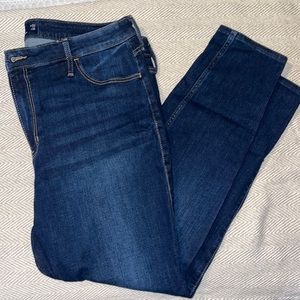 Hollister Ultra High Rise super skinny jean